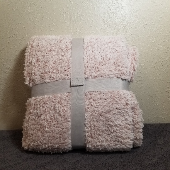 Posh Home Sherpa Light Pink Blanket Throw 50 inches by 60 inches - Picture 2 of 3